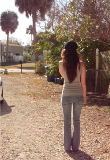 Long Tank Tops Are Back in Style!