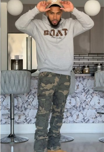 🎁 The perfect gift for him.. or treat yourself. 👀 New stacked cargo denims, hoodies, and More! #zamage