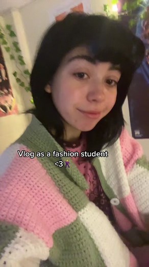 A Day in the Life of a Fashion Student at a 70s University