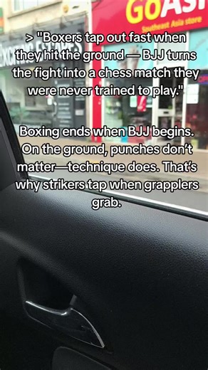 Boxing looks tough—until it hits the ground. That’s where BJJ takes over. 💀🥋 #bjjvsboxing #brazilianjiujitsu #grappling #martialarts #fightscience #realselfdefense #combattraining