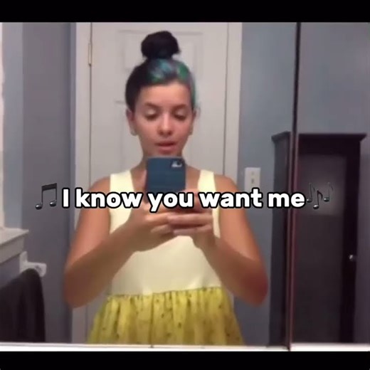 Melanie Martinez funny compilation #melaniemartinez #funny #memes