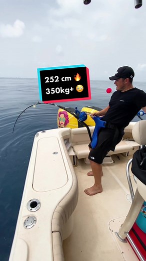 Mein größter Fang: Ein riesiger Thunfisch! 🎣