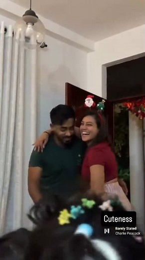 දිනේෂ් ශනූට දුන් නත්තල් තෑග්ග | Dinesh Gamage's Christmas gift to Shanudrie | #shanudrie #dinesh