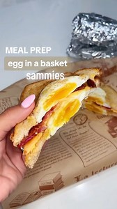 One of my fav childhood breakfasts turned into meal prep 👏🏼 I actually love these reheated-the egg turns jammy instead of runny so they're perfect for on the go 🏃🏻‍♀️ I think these have about a million different names, but l've always called them "egg in a basket" 👀 last time I posted a recipe with them yall educated me on about a dozen other names for them 🤣 some of those were:• toad in a hole (so cute, my fav)• birds in a basket• hole in one• birds nest• egg in a hole• gas house eggs ??•