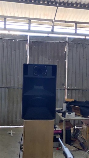 Test Sound Performance of 3-Way Speakers