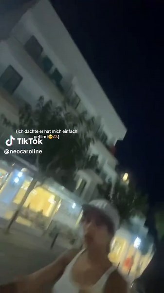 Krepp und Traumfrau: Ein einzigartiger Moment