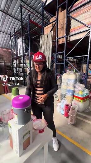 ASÍ ES CASERITO CASERITA AQUÍ EN MG PLAST NOS CAPACITAMOS CON LAS MEJORES MARCAS PARA ASÍ PODER DARTE LOS MEJORES PRODUCTOS #MGPLAST #PUNTOHOGAR #pormayorymenor #plastico #JORPLAST #BASA #DURAPLAST #establecimientosinca #FACUSA #pormayorymenor