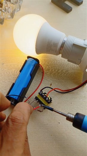 77K views · 769 reactions | Joule Thief.. Step-up 3.7V to high voltage to light up a 220V LED bulb #joulethief #DCtoAC #StepUp | Giyan Circuit | Facebook