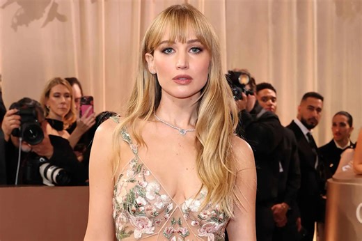 Jennifer Lawrence says she lost part in Quentin Tarantino film because critics said she wasn't 'pretty enough'