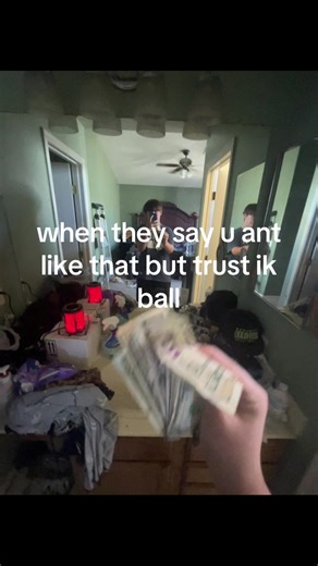 im still steppin (@im.still.steppin)’s video of basketball balls