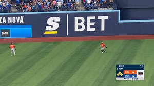 ¡”Capitán” Kirk le da el triunfo a Toronto!🫡 Alejandro Kirk conecta elevado de sacrificio al central y deja tendidos 5-4 a los Orioles 👏🏻⚾️ | MLB México