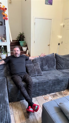 @ModMood sofa is an affordable #bonelesscouch #nontraditional furniture is our future. Try something new!