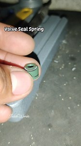 534K views · 3.1K reactions | Valve Seal Spring how to disassemble | Istibis Works | Facebook