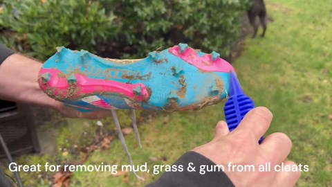 Baseball Bat Pine Tar Remover and Cleat Spike Cleaner Scraper Multitool