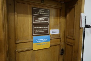 Uchodźcy z Ukrainy dostaną nr PESEL. Miasto przygotowało specjalne punkty [INFORMACJE]