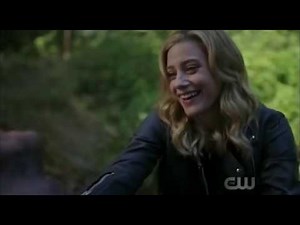 Archie escapes from Prison - Riverdale 3x05