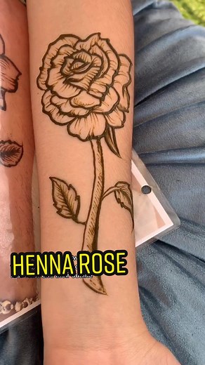 Step-by-Step Henna Rose Tutorial