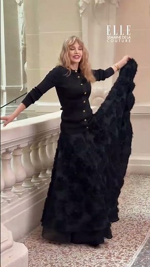 Arielle Dombasle - Photocall du défilé Chanel Haute Couture Automne/Hiver 2026-27 (ELLE)