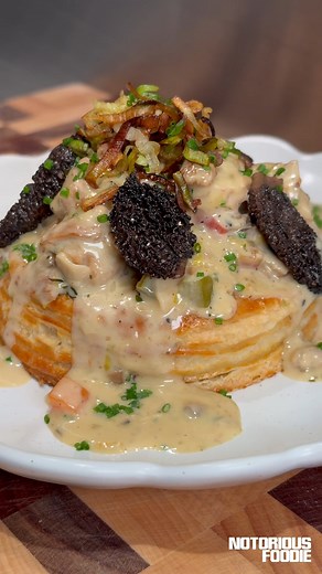 Chicken and Wild Mushroom Vol-au-Vent 🍗😍 | Notorious Foodie