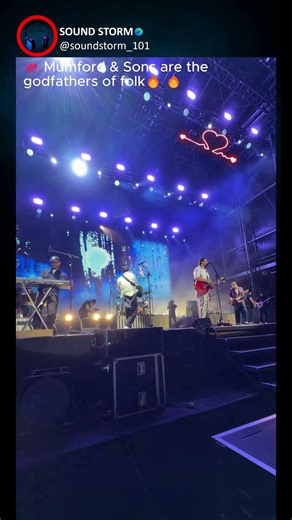 This song in particular is a shining example of what makes them, uniquely, Mumford and Sons ❤