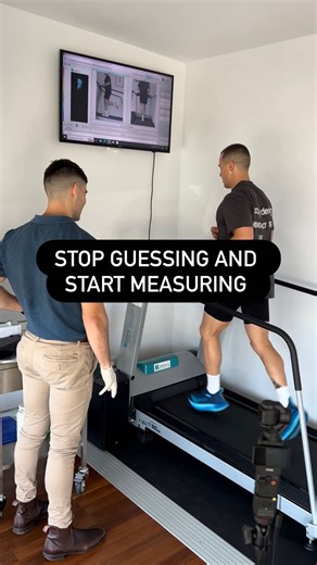 🎯 Stop Guessing—Start Measuring! 🧪 Relying on outdated formulas to determine your training zones? With VO₂ max and lactate threshold testing, we delve deep into how your body truly responds to intensity. No more one size fits all approach, discover your personalized Zone 2 training data and unveil your authentic race pace. Make sure to keep an eye out for Darcy explaining more in upcoming videos 💥 #runclinic #RunningPerformance #VO2MaxTesting #LactateThreshold #Zone2Training #TrainSmart #Pers
