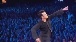 638K views · 15K reactions | Robbie Williams. Angels. Amigos & Música | Amigos & Música | Facebook