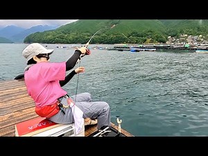 Japanese Angler Finally Catches the "Luxury Fish" That She Was After for 10 years!
