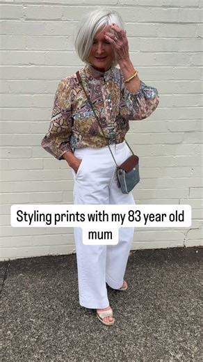 Courtney Blood - Award Winning Personal Stylist on Instagram: "Finding the perfect prints for my 83-year-old mum is all about harmony and balance. Here's how I do it: 1. Match the background to her hair color - light backgrounds work best for her fair hair. I then add a moderate contrast with the print. 2. Proportion is key - smaller prints suit her petite frame. 3. Soft and muted intensity complements her color palette. Mum is wearing @sally_phillips shirt, @midas_shoes , @scanlantheodore denim