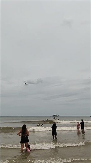 F-22 Raptor Flying Fast ⏩ at the Cocoa Beach Air Show 2025