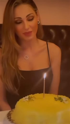 Anna tatangelo fan on Instagram: "Buon compleanno alla nostra queen @annatatangeloofficial ❤️ #buoncompleannoannatatangelo"