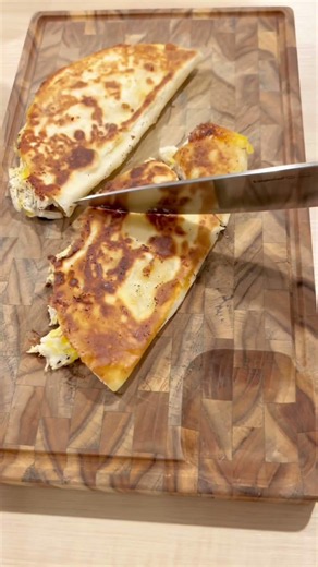 This One Step Made My Quesadillas 10X Better 🌮🧄 #foodshorts
