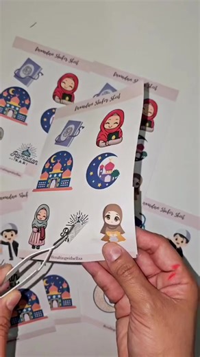 Making custom Ramadan stickers with my Cricut — from crescents 🌙 to lanterns ✨ and cute kids’ labels for gifts & goodie bags! So easy, so fun… and the perfect way to add a personal touch to your Ramadan moments 🤍 Create it. Stick it. Make it yours. @craftingwithellaa #cricut #cricutmea #ramadanwithcricutmea