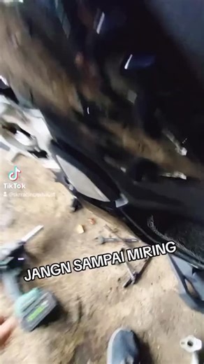 Skr Gondronk on Instagram: "Pastikan O2 sensor motor kalian drat nya masih aman. Maka dari itu, saat pemasangan jangan sampai miring atau beda alur drat dari dudukannya. Karena kalo beda alur drat, maka akan rusak dray O2 sensornya... ____________________ SKR Racing Exhaust Jl. Raden Patah No.90, Ciledug, Tangerang KAMI ADA KAMI NYATA Wa/Telp : 081513943798 Jam Operapsional : Senin - Minggu (Libur gak tentu) Buka : 09.00 WIB Close Order : 19.00 WIB Link WA : https://wa.me/message/OWJDAF2IO7OOP1 