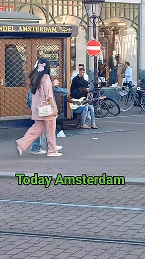 Singel Amsterdam | Adrian Moldovan