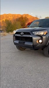 2014 Toyota forerunner 4x4 gray 133K miles ￼