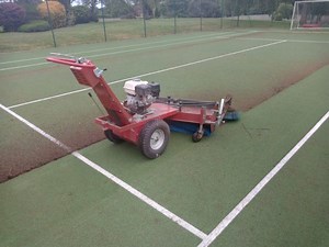 Tennis court cleaning service. Professional & cost effective