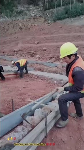 Instruction of pouring concrete into wooden mold 🔱🌿: Art Protection slope wall