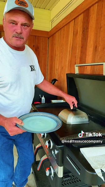 Classic Hot Dog Sauce Recipe for Summer BBQ