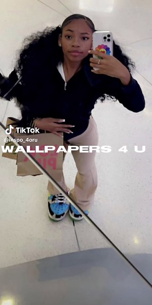 Unique Black Girl TikTok Wallpapers 2024