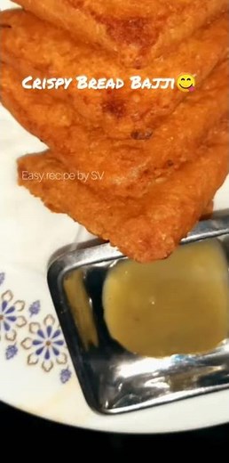 Spicy Bread Bajji | Easy and Crispy bread snack 😋