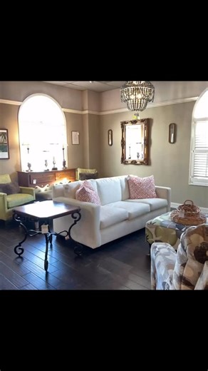 A new year is the perfect time for a fresh look. Discover quality consignment furniture- beautiful pieces, great value, and timeless style for every room. Take a look at these items in our current inventory! | Carolina Consignment
