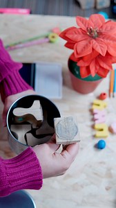 👩‍🏫🧑‍🏫 ¿Buscás una forma más rápida y clara de calificar las actividades de tus alumnos? Nuestros sellos didácticos son la herramienta ideal para empezar el ciclo escolar con todo bajo control 📚✨ No son solo para calificar… ✨ motivan, ✨ refuerzan el esfuerzo, ✨ y hacen que tus alumnos se sientan orgullosos de su trabajo. Desde mensajes como “¡Bien hecho!” o “Sigue practicando”, hasta indicaciones como cortar ✂️, pegar 🧴, trazar ✏️ o unir 🔗, cada sello te ayuda a comunicar mejor y a hacer 