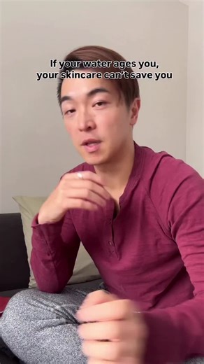 Comment WATER. For best anti aging hydration . Most people obsess over serums, collagen, and devices. But skin aging starts before anything touches your face. • Cellular oxidation • Chronic low-grade inflammation • Poor hydration efficiency If water is the largest input your cells receive every day… why would its quality not matter? Not just clean and filtered Not just spring with minerals And … Filled sith with anti oxidant properties Anti-aging isn’t about adding more products. It’s about remo