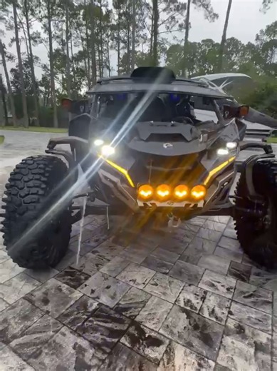 Can-Am Maverick R with Elektric Offroad Designs Upgrades