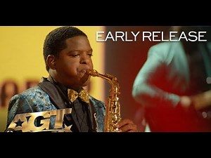 Saxophonist Avery Dixon Performs Pharrell Williams' "Happy" | America's got talent all stars