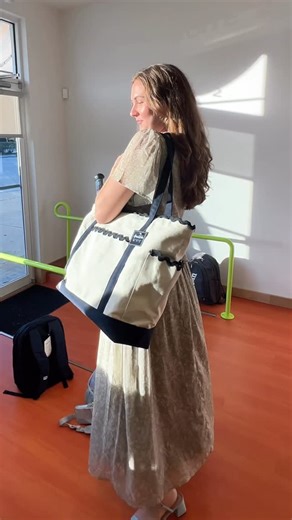 SET POINT TENNIS 🎾 Personalized Shopping on Instagram: "This holiday season, we’re serving up our top picks from our favorite brands for the tennis & racquet sport lovers in your life. From East Hampton to West Palm Beach, Set Point Tennis is rooted in community, elevated style, and a personalized shopping experience. Shop online, call or stop by the store to find your perfect size and fit. #holiday #giftguide #setpointtennis #tennisstyle #giftideas"