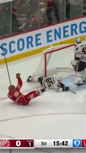 🏒 Хотите знать, сколько будет шайб в матче? #flashstats