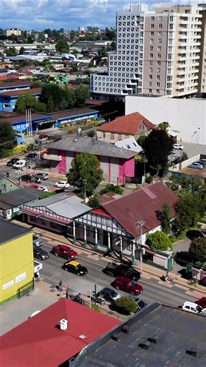 🔥 ¡Patagonia tiene SALE en Osorno! 🔥 Este verano puedes encontrar hasta 40% de descuento en prendas seleccionadas para trail running, fly fishing, escalada, montaña y también líneas para niños y bebés 🏔️🌊👶 📍 Visita la tienda en la histórica Casa Stückrath Mackenna #1069, Osorno 🕙 Lunes a sábado | 10:00 a 18:30 También puedes comprar online en Patagonia.com 💻 Y recuerda 🌎 al elegir Patagonia estás apoyando el programa 1% para el Planeta, que destina el 1% de sus ventas a la protección y 