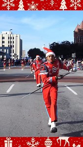 Merry Drum Majors... 🎄 @skylineraiderband_ Dallas Christmas Parade [2019] 🪅 Loud and Fun Parade ❗️ 🎥: Bryan Glez Productions [YT] ✍🏽: @marchingtrend [Edit] #holiday #marchingtrend #christmas #skyliner #marchingband #trend #viral | Marching Trend