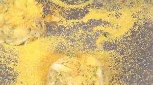 How to Make Baltimore Crab Cakes, Part 1